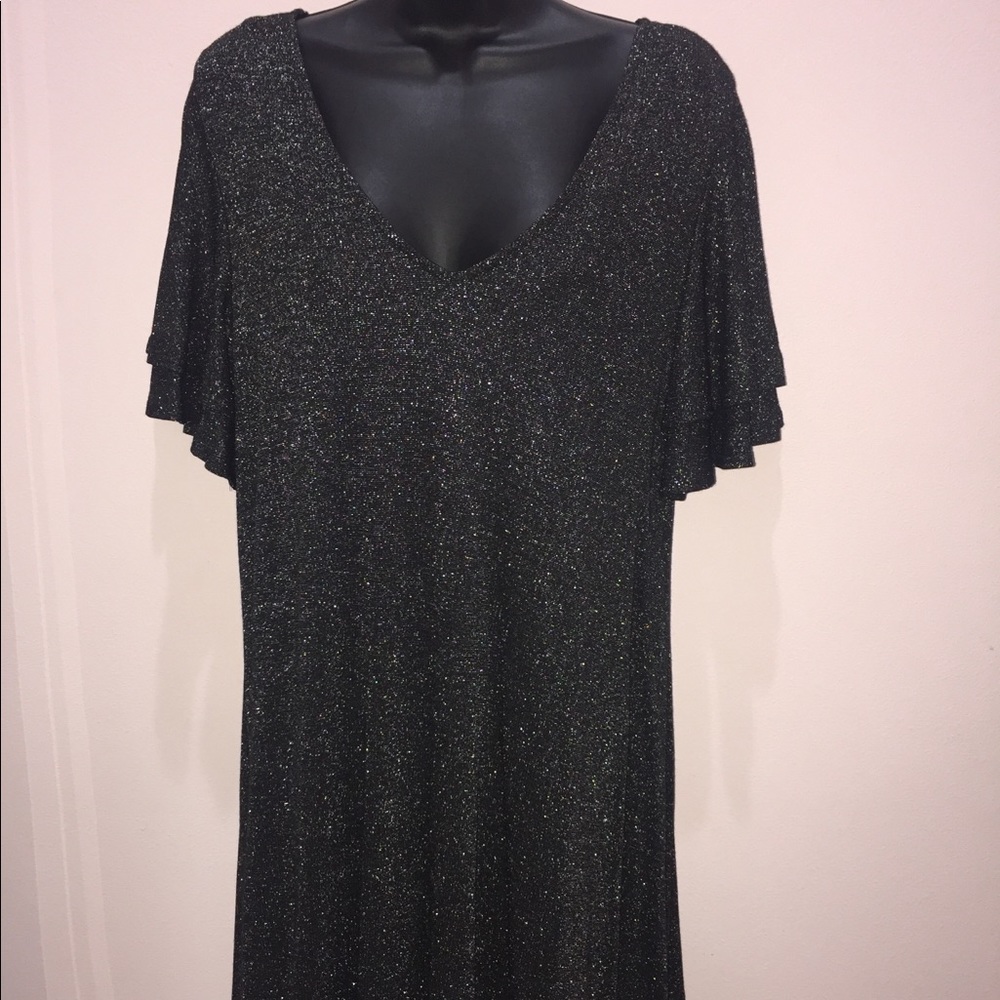 Dear apple black dress